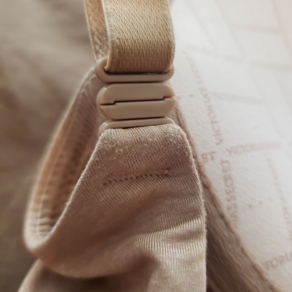 Victoria's Secret Padded Perfect Coverage 32DD - Picture 3 of 5